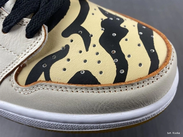 1st Kicks Shoes DH6932-100 1 Tiger Low OG the Air Year of Jordan 0707